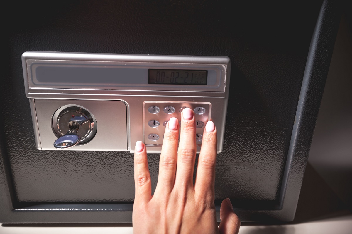 Cassaforte bloccata: come agire e a chi rivolgersi?